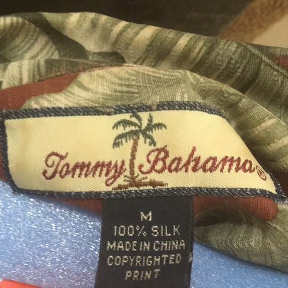 Tommy Bahama short sleeve silk shirt - Picture 2 of 7